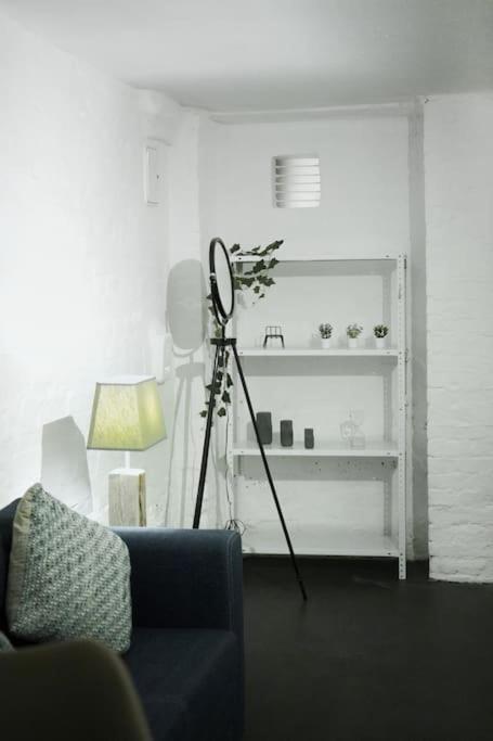 Central, Cozy & Beautiful Designed 2-Rooms Apt. Near River Berlín Exteriér fotografie